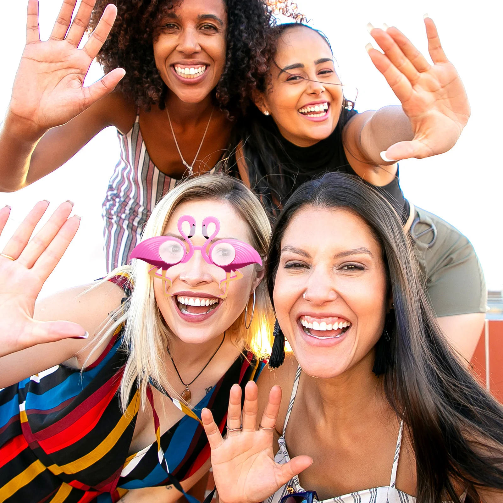 

2Pairs Flamingo Plastic Party Glasses Hawaiian Style Fun Photo Props Summer Beach Party Supplies Photo Props Glasses for