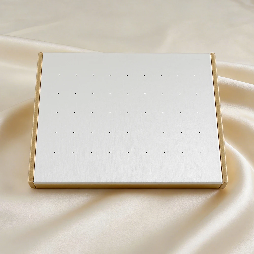 Right Grand High Quality Black Fiberboard Leather Display Stand for 14G 16G Threaded and Threadless Piercing Body Jewelry