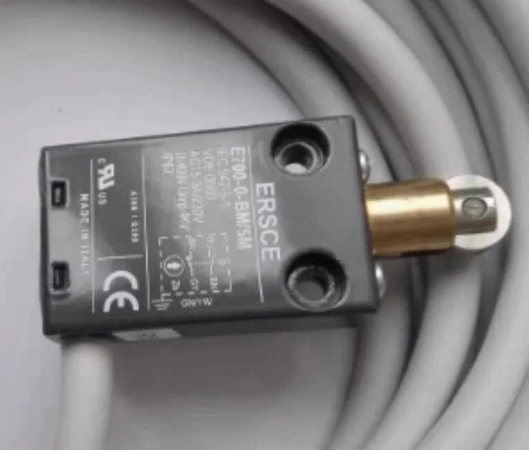 New original E700-BM5M limit switch Erec