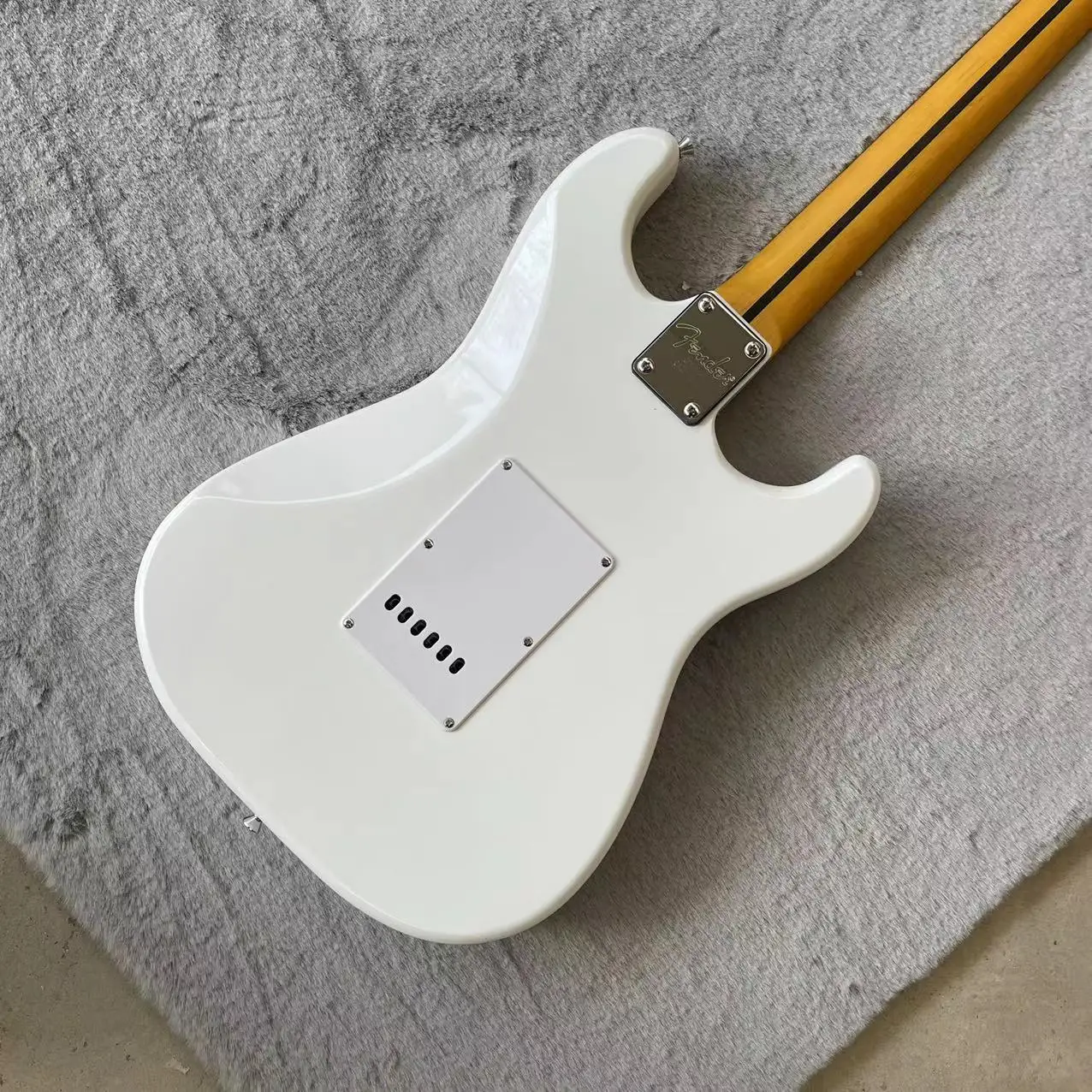 ST Left Hand Electric Guitar 6-String Split Electric Guitar, White Body, Bright Color, Maple Fingerboard, Maple Track, White Gua