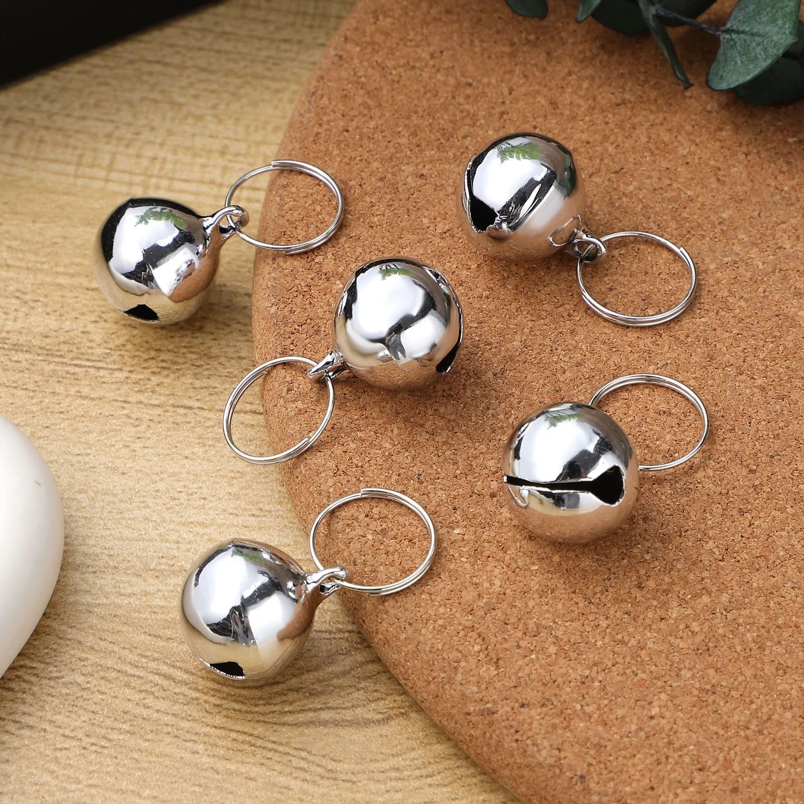 6pcs 16mm Cat Pendant Bell Copper Collar Bell Hanging Ornaments  Metal Pet Jingle Bells Dog Puppy Necklace Accessories