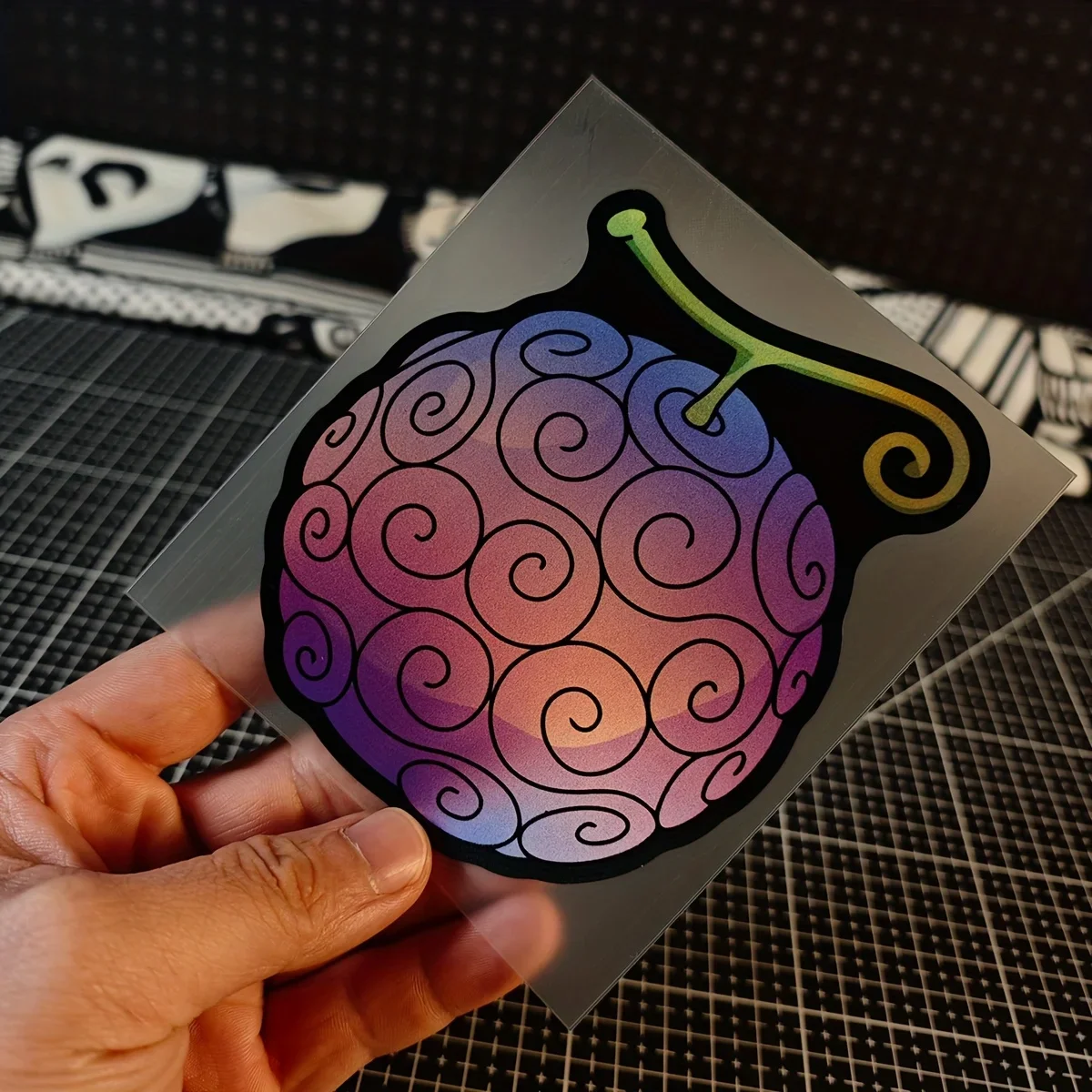 قطعة واحدة من ملصق الفاكهة الملونة على شكل دراجة نارية للسيارة، ملصق بنمط فريد، ملحق خارجي مخصص للسيارات