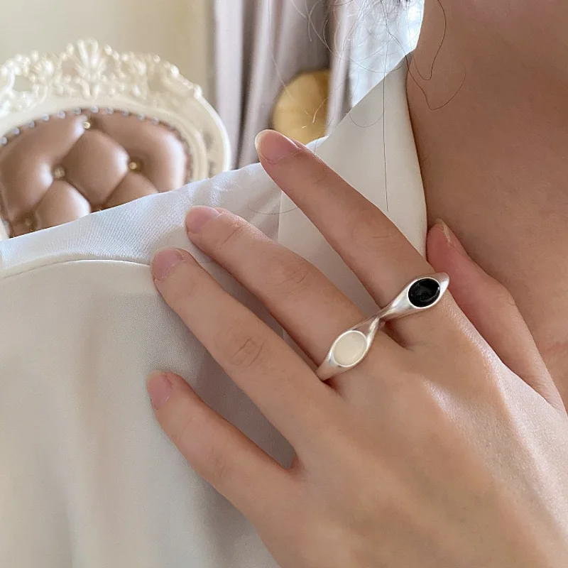925 Sterling Silver Rings for Women Couple Minimalist Handmade Simple Black Stone Ring Fine Jewelry Gift Prevent Allergy