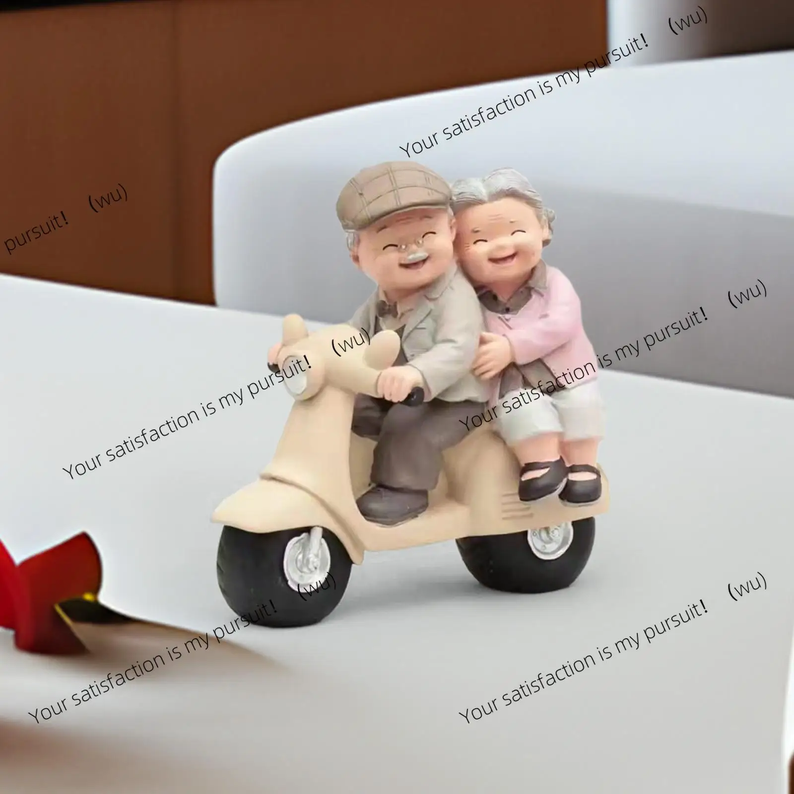 Old couple tabletop ornaments, wedding anniversaries, resin crafts