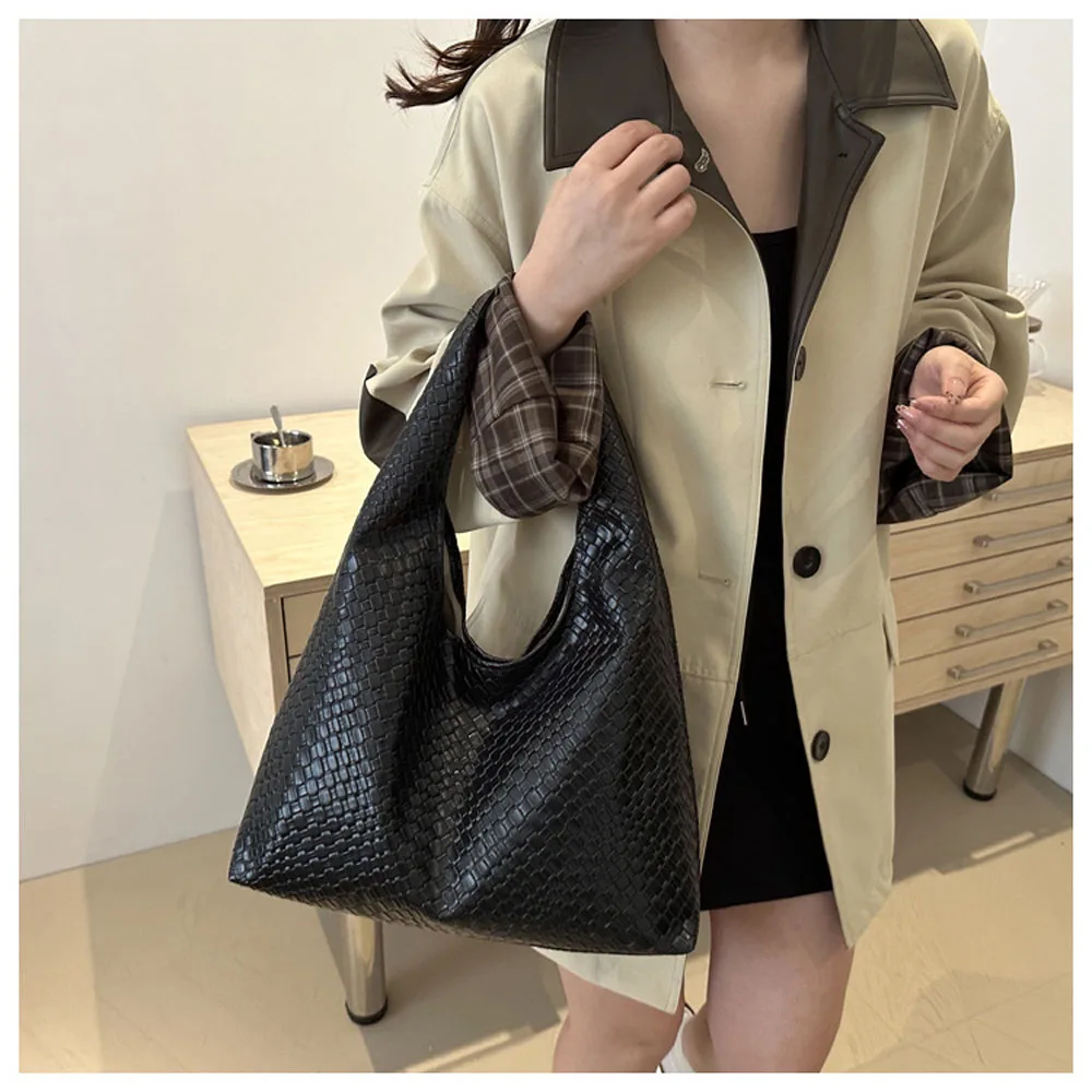 Women's retro synthetic leather woven shoulderbag large capacity handbag casual bag large handbag daily work bag and shoppingbag