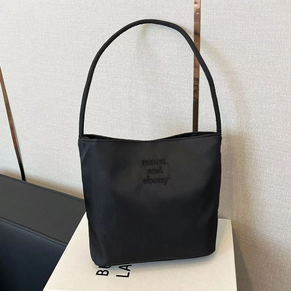 Korean Embroidered Bucket Bag for Women, Simple Casual Versatile Handbag, Birthday Wedding Gift, Nylon Underarm Gift Bag