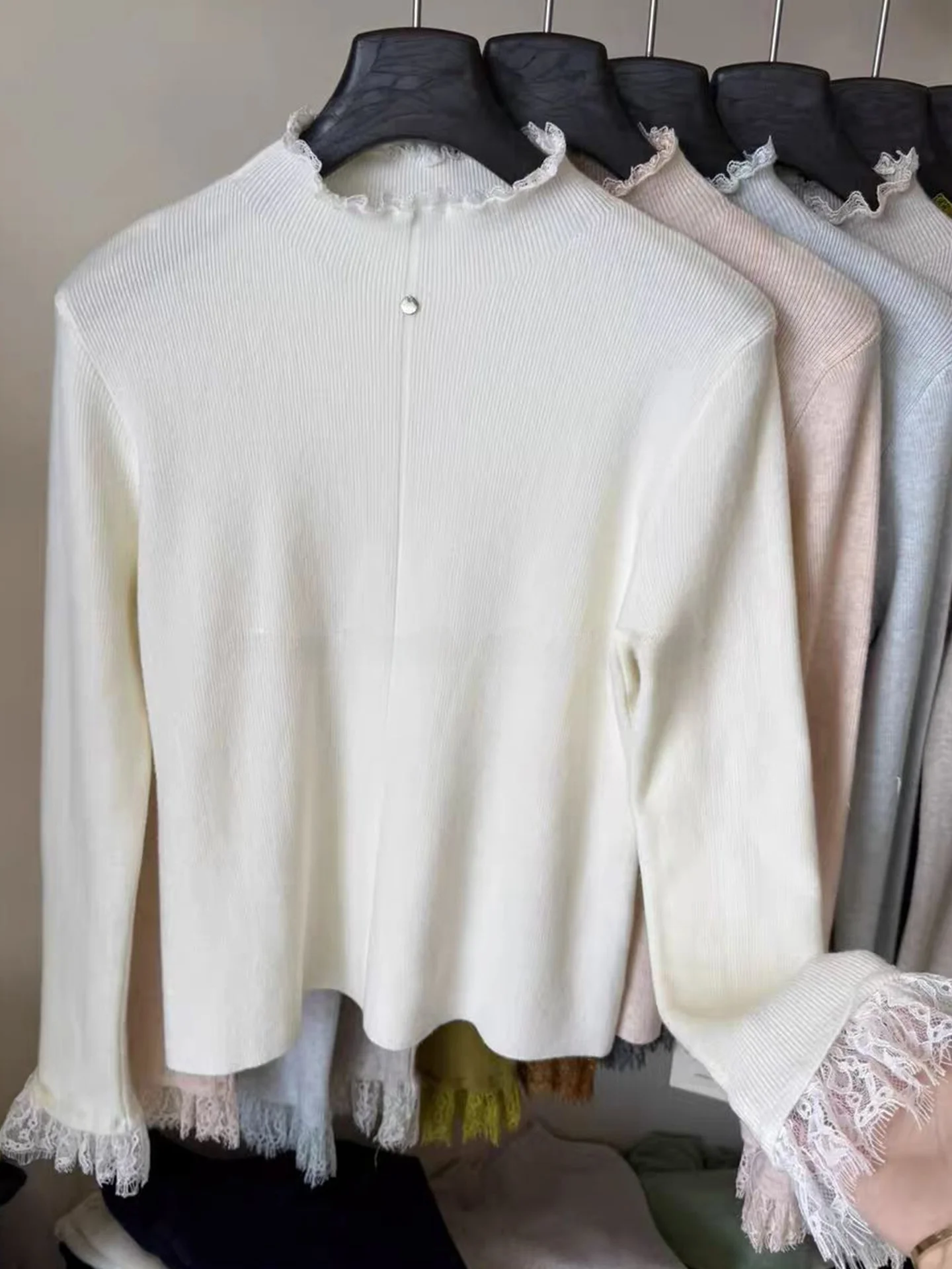 

Thiened Lace Splicing Knitted Sweater Sweet Temperament Inner Wear Top Winter Warm Base irt Faionable Straight Cut Kore...