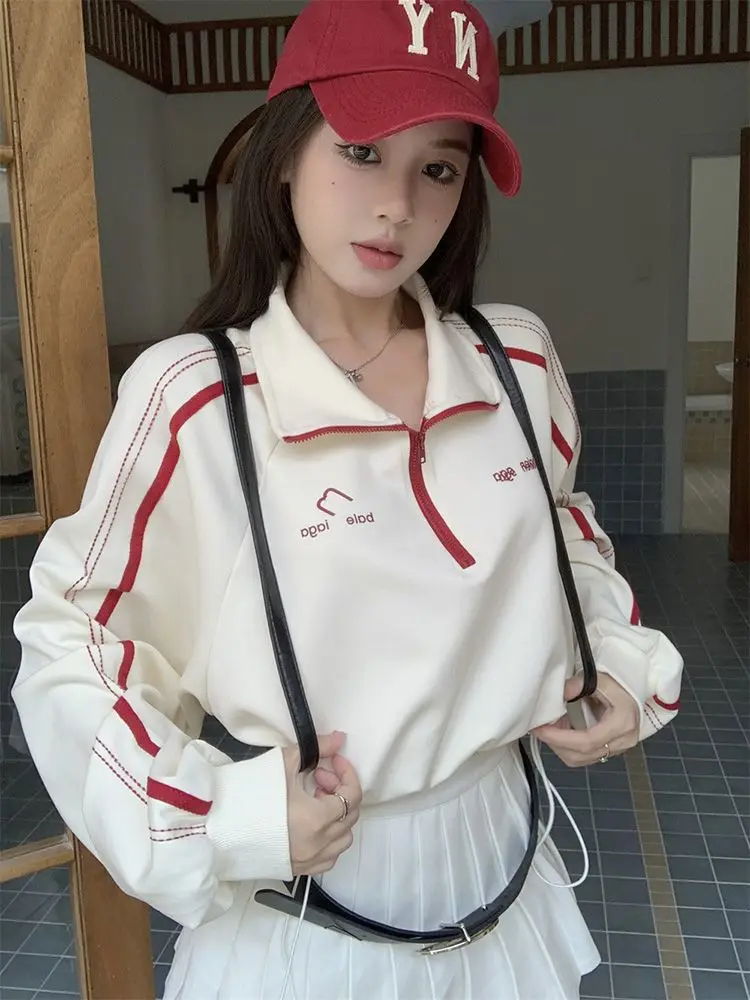 

Sweet Spicy Girl Design Sense Stand Up Collar Long Sleeved 2025 New Sports Style Contrasting Short Drawstring Hoodie for Women