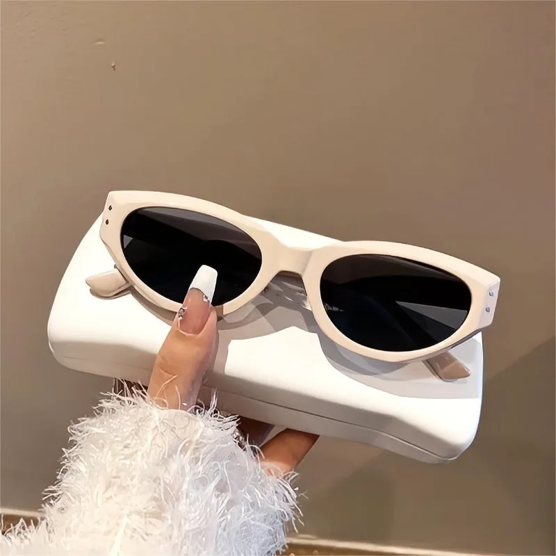 New Fashion Cat Eye Sunglasses Vintage Luxury Brand Designer Black Irregular Oval Ladies Sun Glasses Eyewear UV400 Gafas De Sol