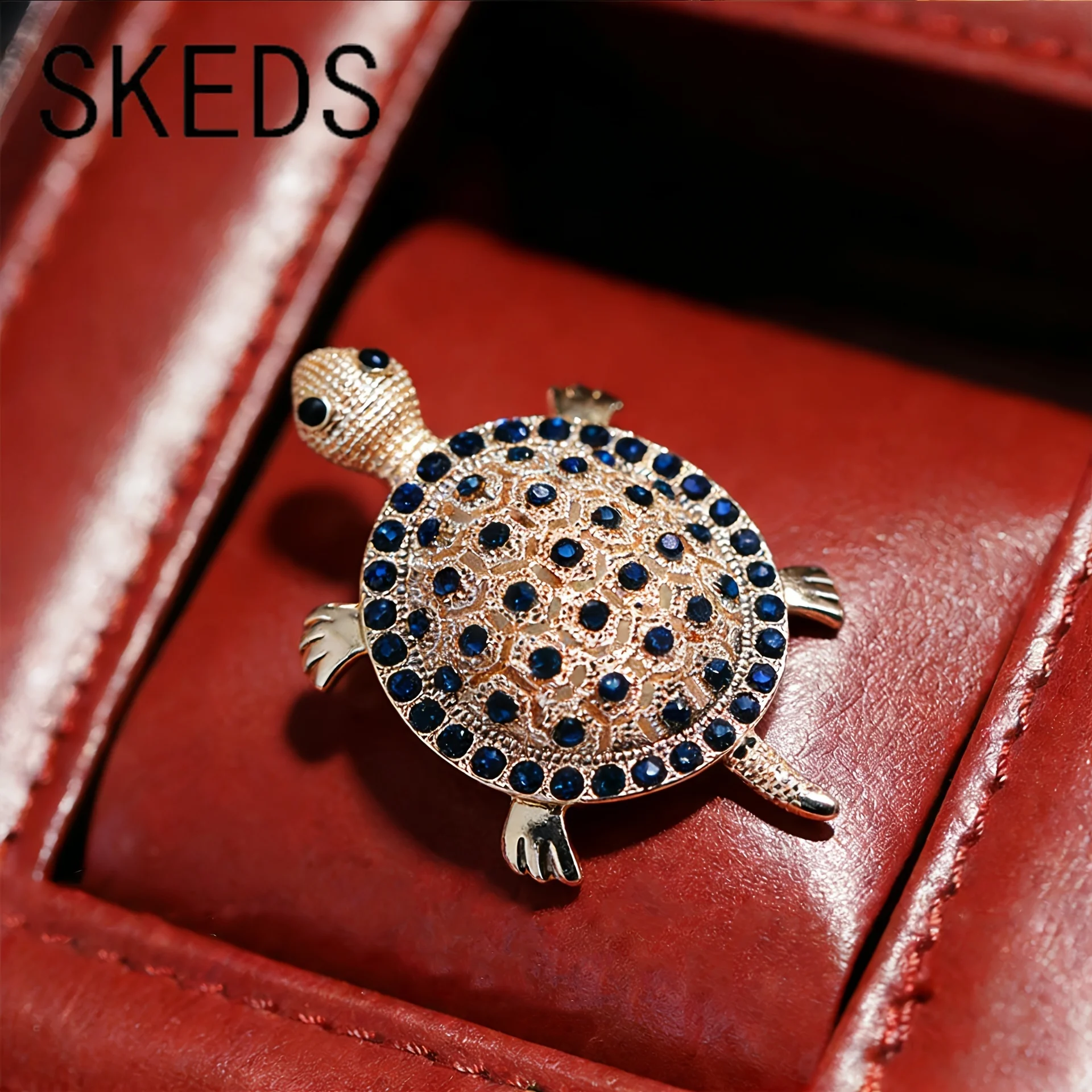SKEDS Creative Design Turtle Brooch Pin Cute Vintage Tortoise Brooches Gift Animal Hijab Pins Bags Accessories Christmas Pins
