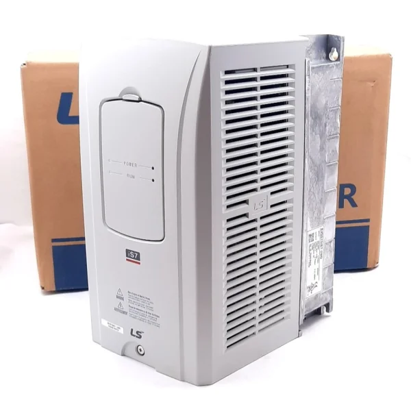 

Sv0015is7-2no Частотный привод 3-фазный 240 В переменного тока 12a 8a Совершенно новый оригинальный точечный ПЛК