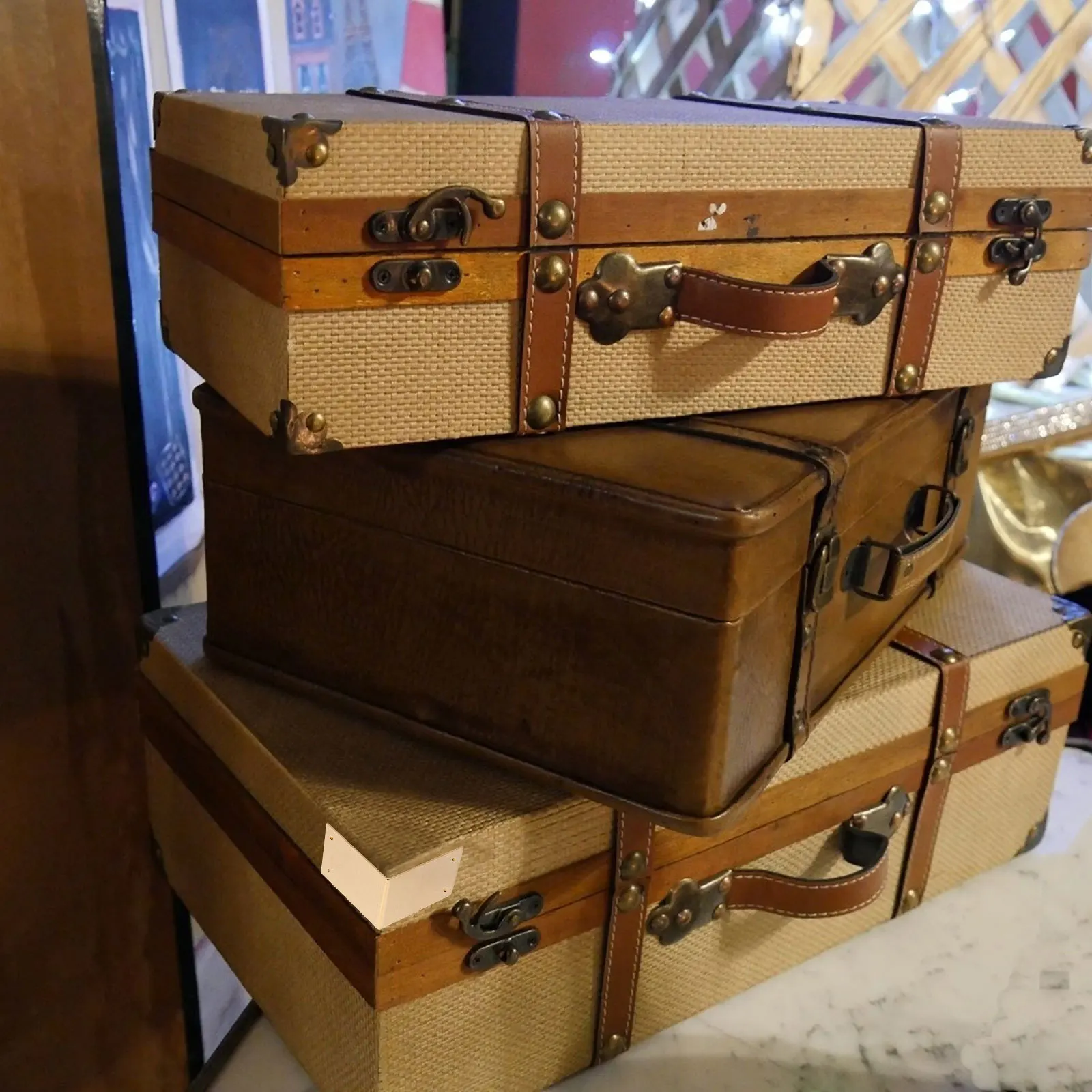 

4Pcs Copper Corner Fasteners Chinese Style Brass Box Connectors 90 Degree Fasteners Furniture Joint Brass Box Connectors