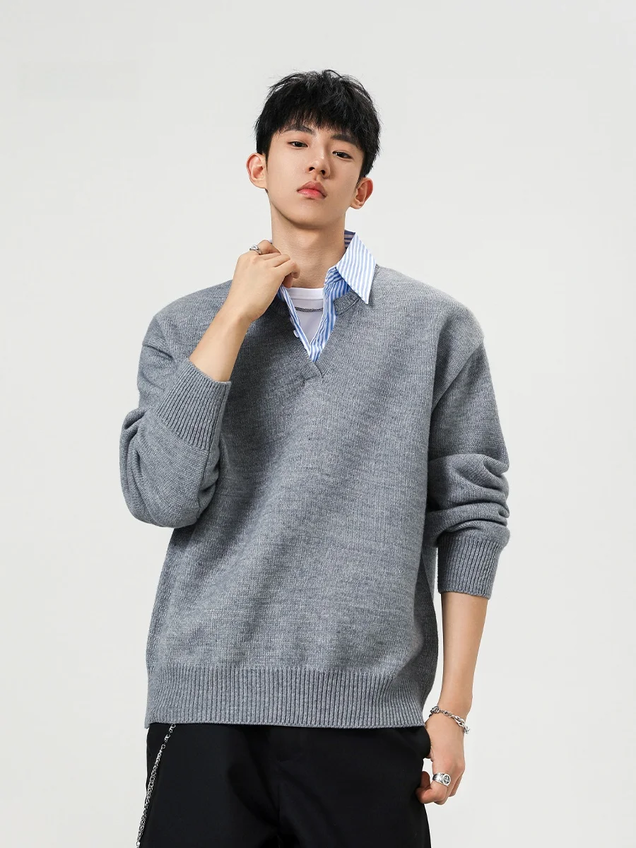 

Casual Ne Knitwear Men's V-Ne Sweater Fake Two-Piece irt Leisure High-End Feeling Autumn Collection Youth Polyeste...