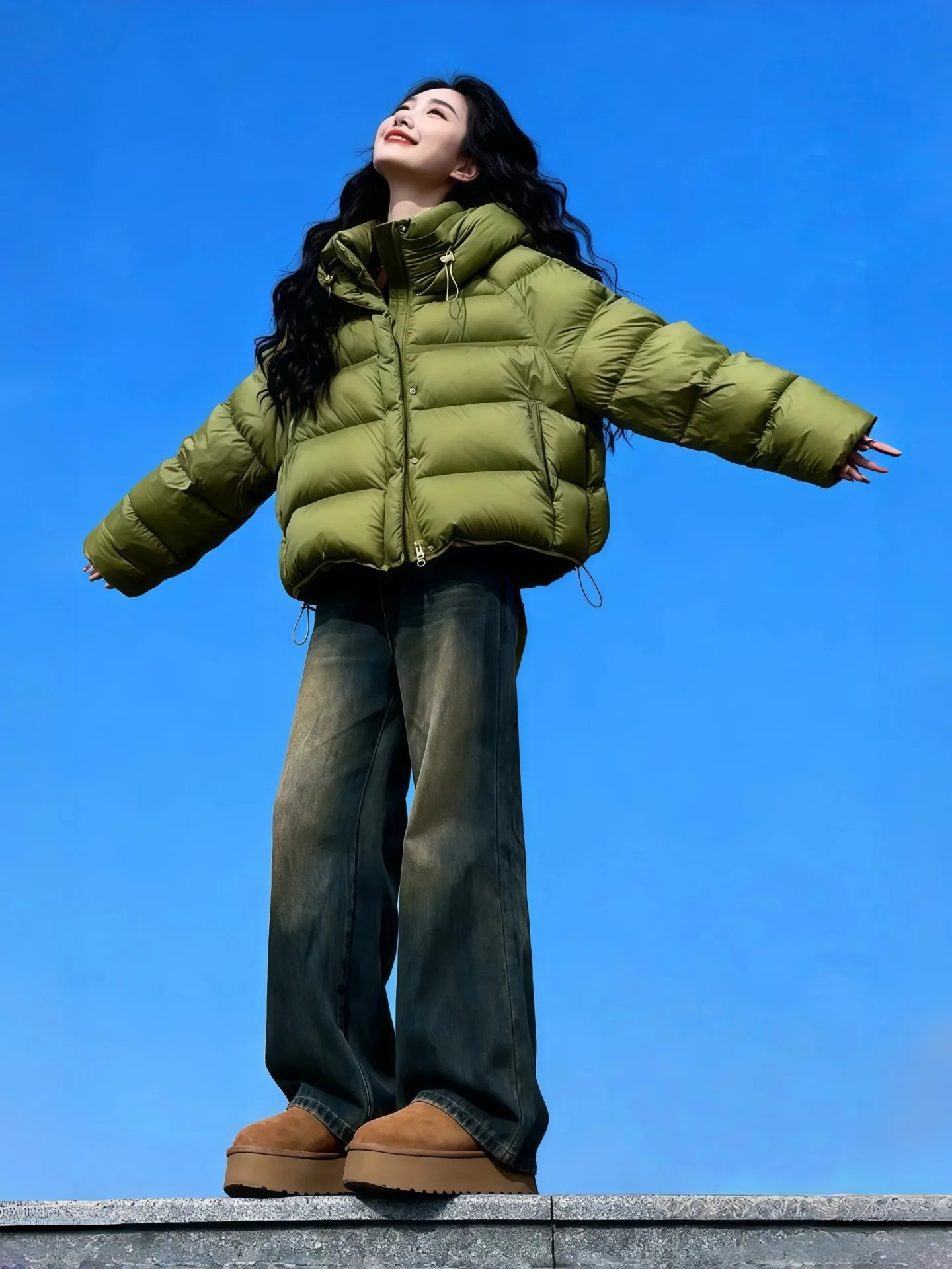 

Green Puffa Women's Short down Jacket Duck Feather Warm Windproof Korean Style Bread Coat High Waist Long Sleeve Zipper Closure