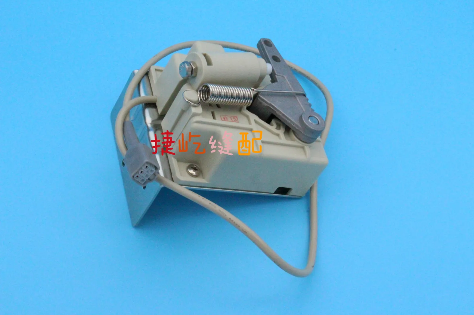 

Zoje 9703 Компьютерный управляемый двигатель регулятора скорости педали машины Wr596 Механизм управления скоростью второго поколения Скорость двигателя C