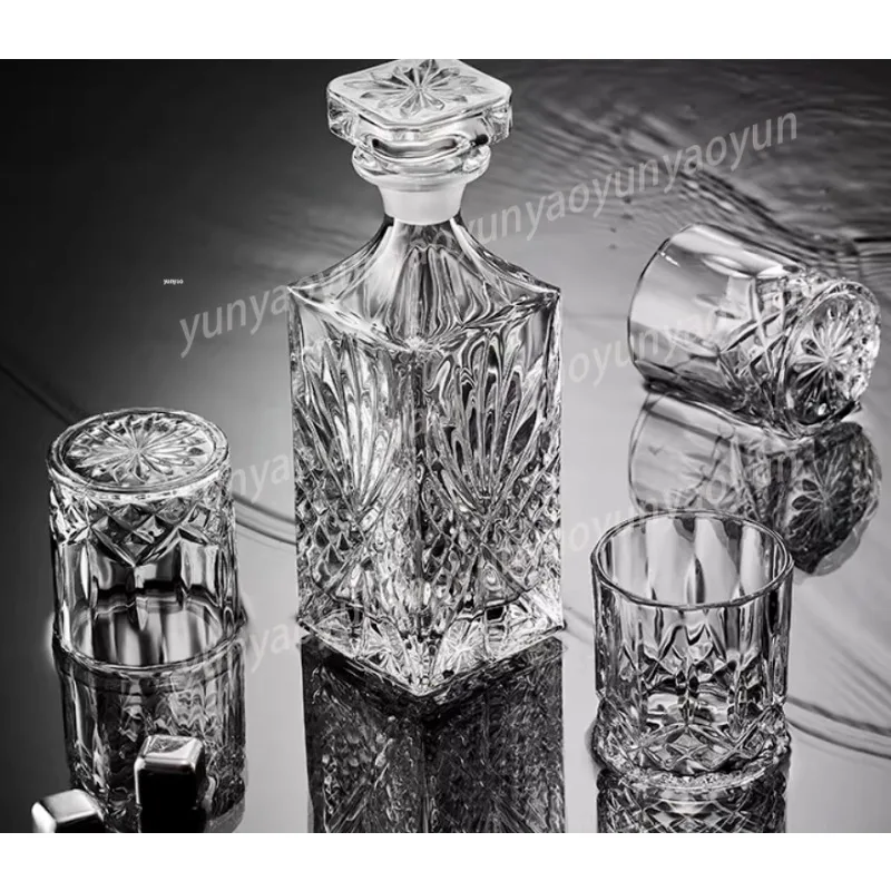 

High-grade Crystal Wine Glass Set Decanter with Lid Elegant for Home Bar Wine Storage and Serving