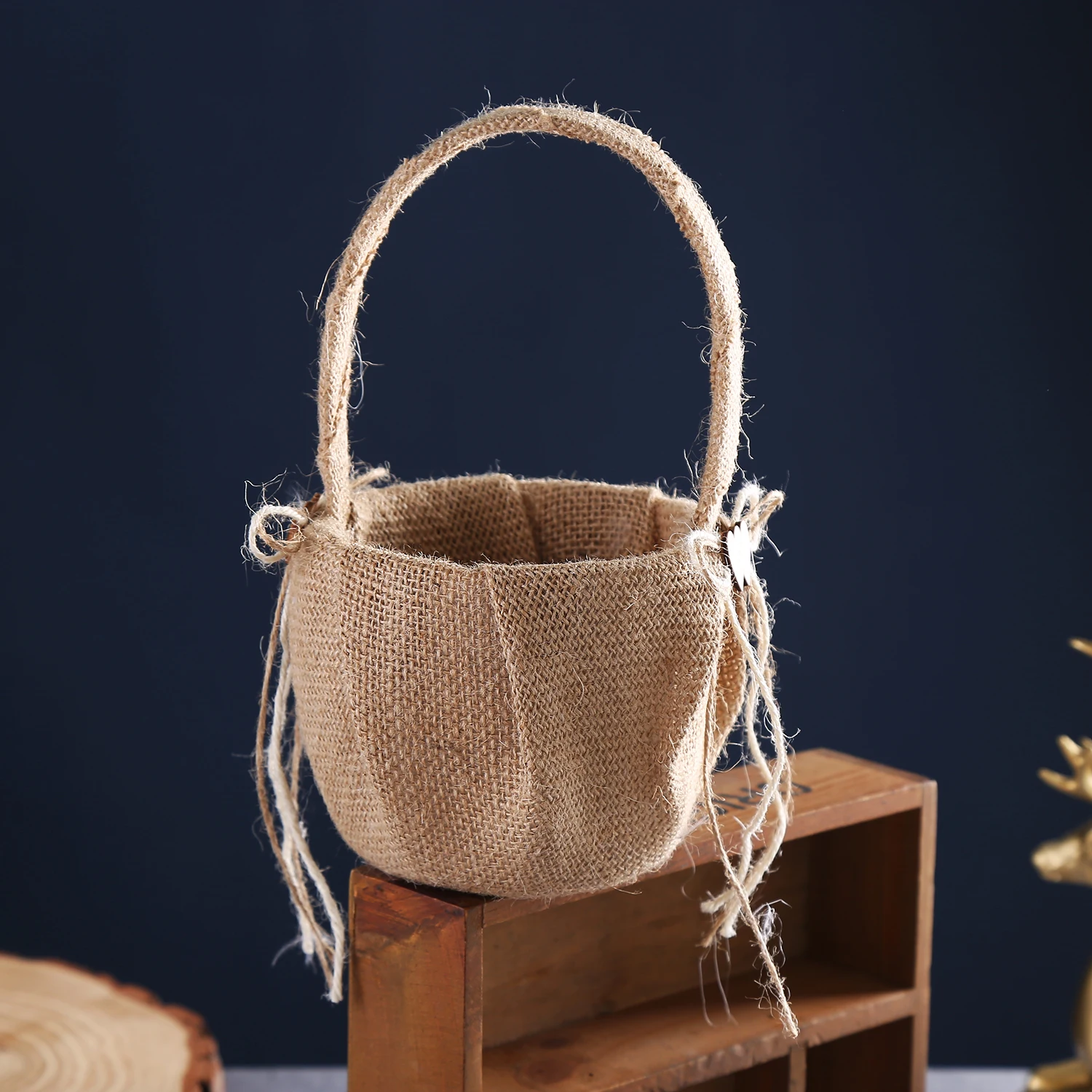 Burlap Flower Girl Basket Rustic Wedding Candy Gift Storage Basket with Handle Vintage Bridal Shower Party Decor