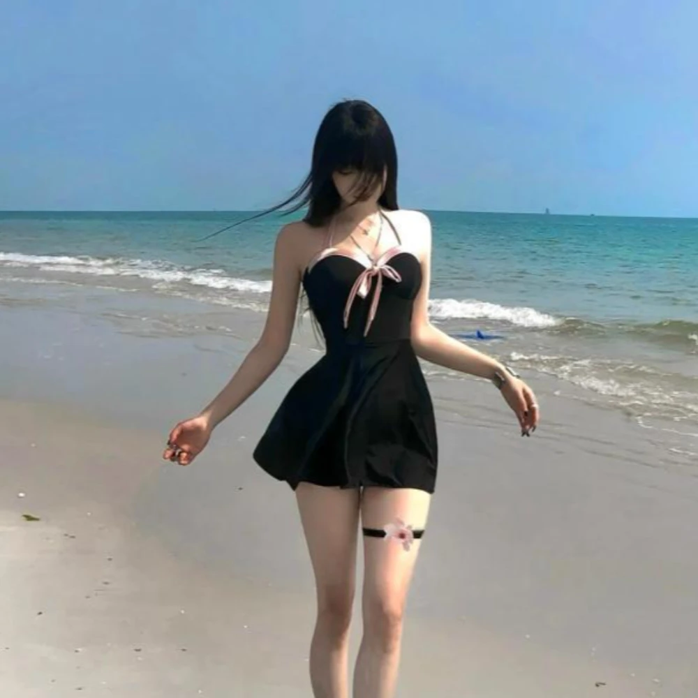 Costume da bagno intero slim fit di tendenza per ragazza calda in stile americano Costume da bagno a contrasto con cinturino da donna in stile Harajuku giapponese Y2K