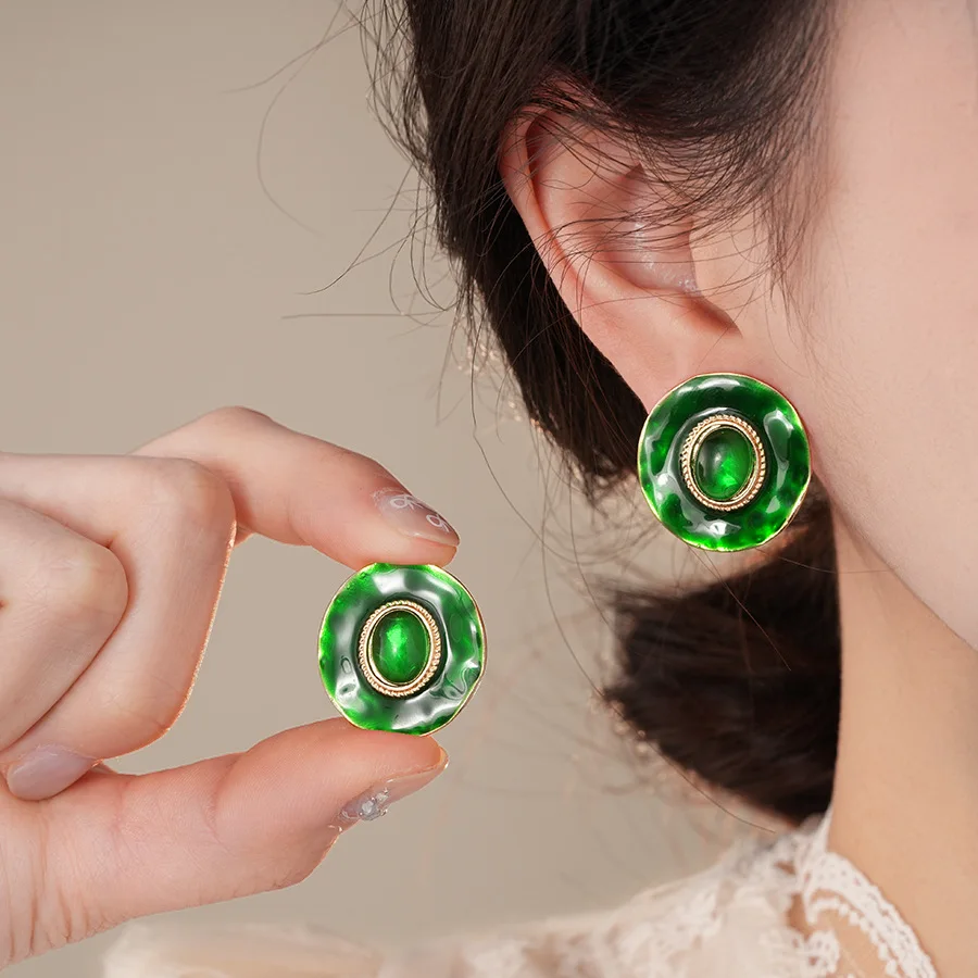 DREJEW Green Resin Drop Oil Oval Earrings for Women Antique Temperament Stud Earring High Sense Female Luxury Designer Jewelry