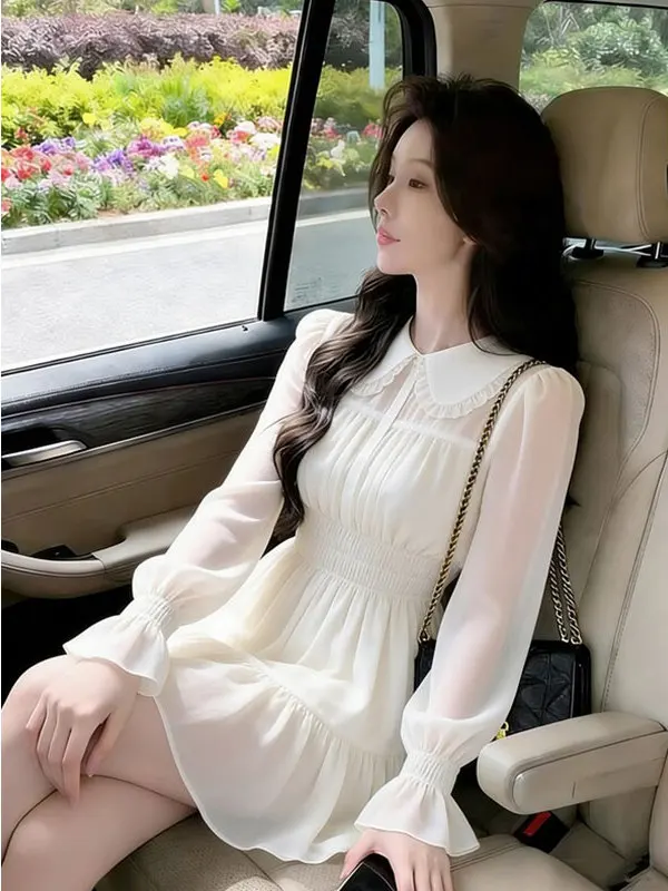 

Gentle Wind White Lace Hem Dress Women's Loose Slimming Fairy Skirt Spring 2026 Korean Style Standard Fit round Neck Long Sleeve