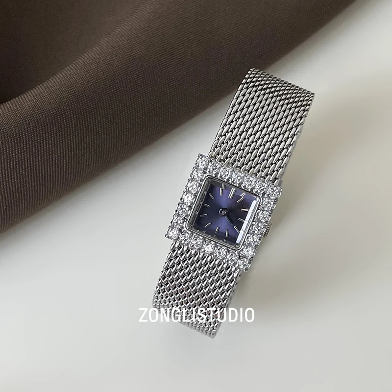 Elegant Women's Bracelet Style Exquisite Diamond Watch Female Retro Luxury Gold-plated Wristwatch Waterproof Ladies Clock Gift