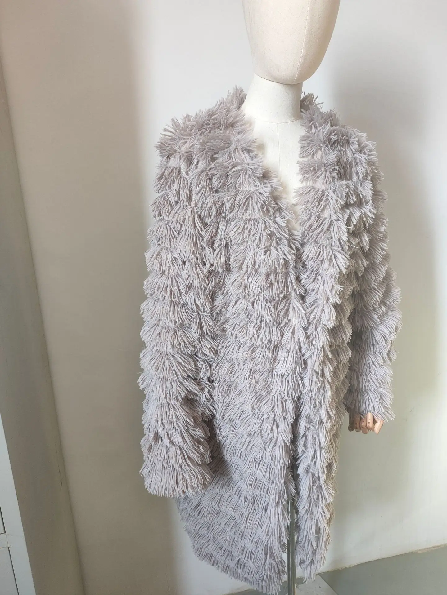 Casacos femininos de pele sintética, sobretudo de comprimento médio, sólido, gola redonda, mangas compridas, ponto aberto, ajuste reto, elegante, casual, outono inverno 2025