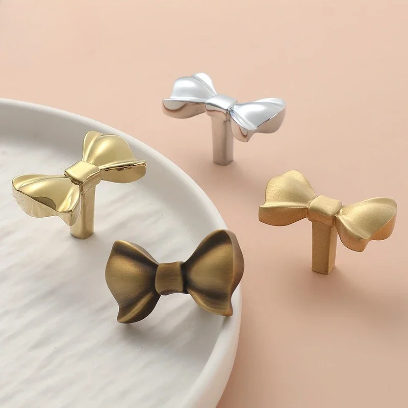 Pure Gold Children Handles Brass Furniture Handle for Drawers Exquisite Peach Heart Shape Children's Room Decoration Kids Knob