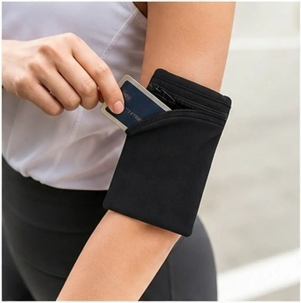 Hand Wrist Pouch Stretchy Lightweight Wrist Wallet Running Sports Armband Phone Holder Outdoor Fitness Arm Bags Secure Zip