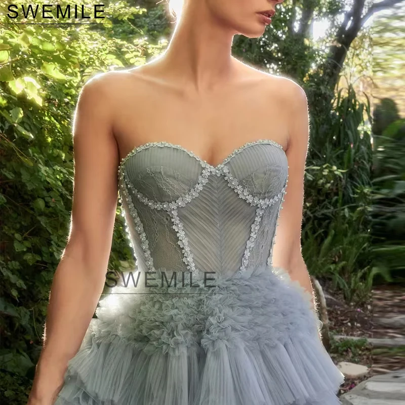 

SWEMILE Sweetheart Strapless A-Line Prom Dresses Lace Appliques Tiered Tulle Wedding Party Dress Elegant Dubai Formal Ball Gown