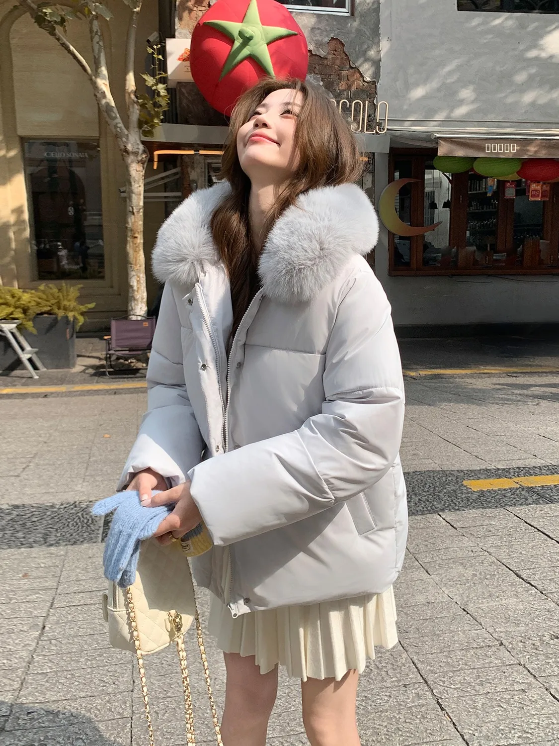 

Теплая женская зимняя куртка из хлопка с капюшоном, большим меховым воротником, свободного кроя, в корейском стиле