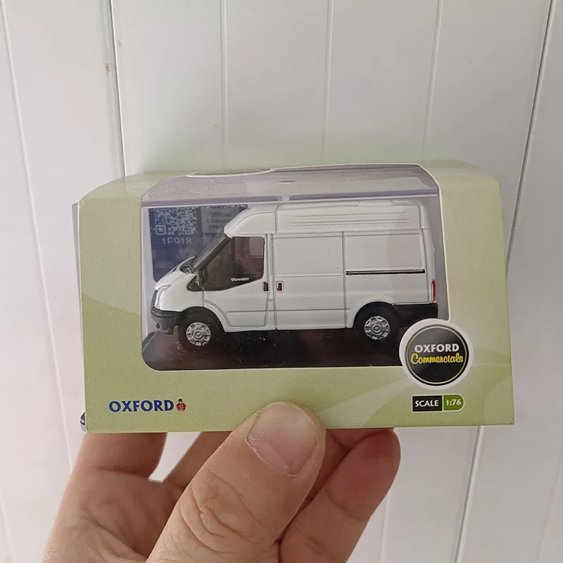 Diecast 1: 76 Scale Ford Transit Truck Alloy Simulation Car Model Collection Display Decoration Toy Gifts