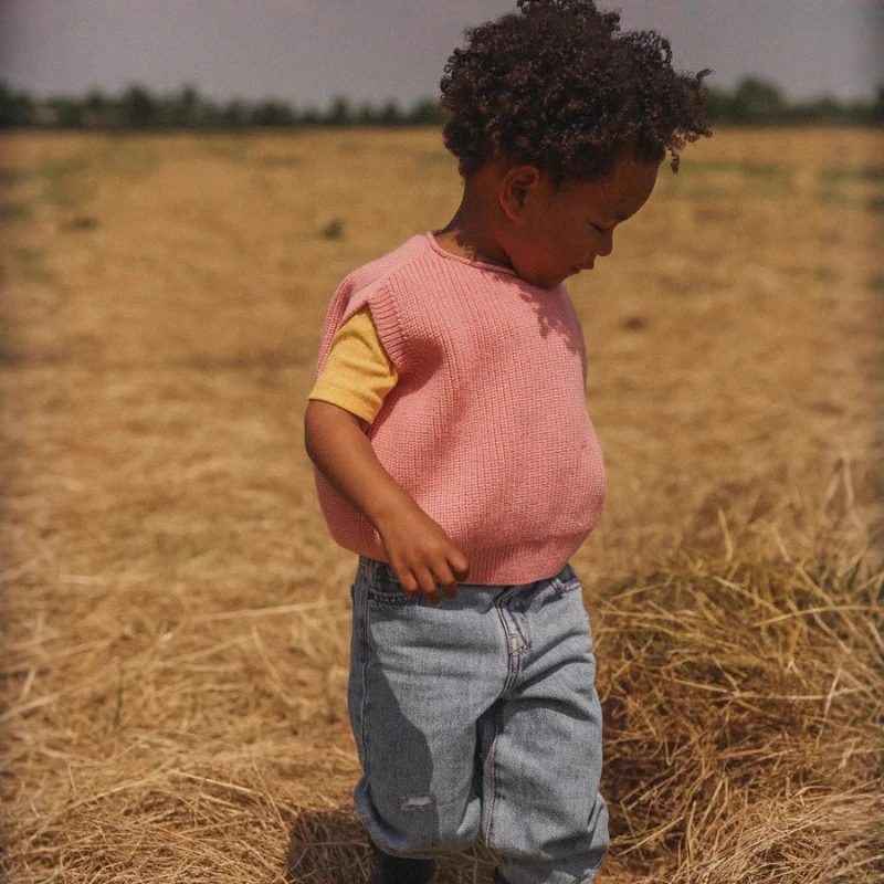 2025 خريف شتاء جديد الأولاد محبوك مخطط تانك القمم الفتيان والفتيات عادية أكمام تانك القمم ملابس الأطفال 2-18Y