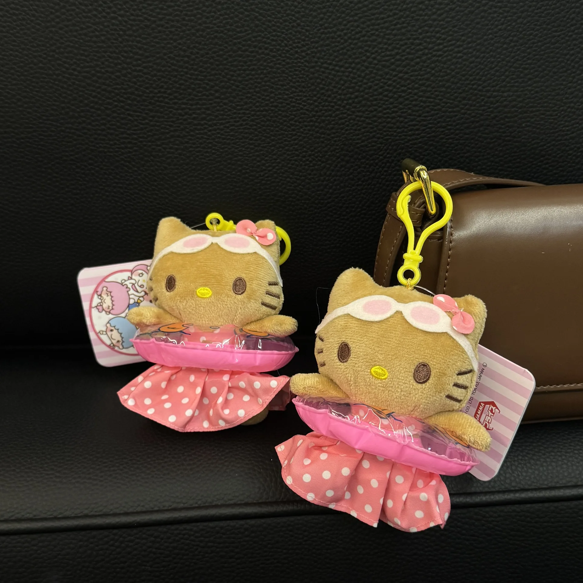 Hello Kitty Zwemring Surfplank Pluche Sleutelhanger Strand Zwemcirkel Zwarte Kitty Hanger Schattig Cartoon Decor Tas Vakantiegeschenken