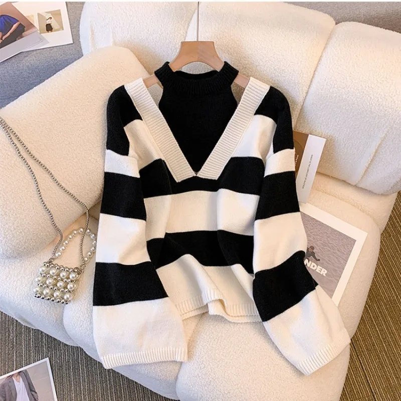 Fake Two Pieces Neck Show Shoulder Striped Women's Autumn 2024 New Long-sleeved Pullover Knitted Sweater Chic Top