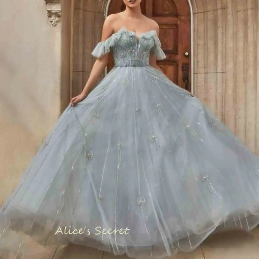 Abito da ballo a figura intera in Tulle Vintage con spalle scoperte e perline ricamate