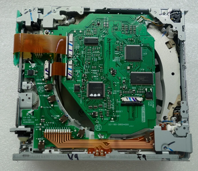 

CH-05-431 LOADER 4 CD mechanism CH-05-431 loader CH-05 case for Sequoia Tundra Sienna voice navigation car radio