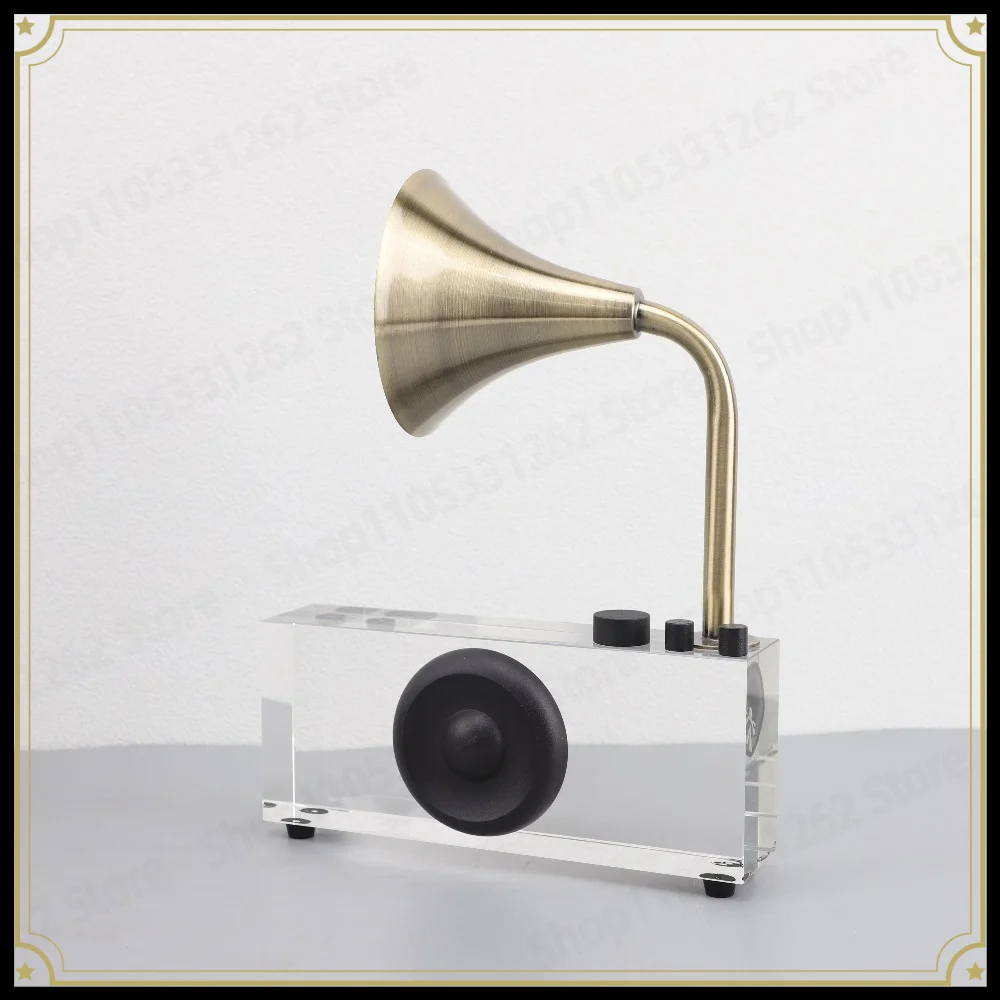 Retro Crystal Gramophone Ornament, Modern Vintage Metal Phonograph Decor for Home Office, Creative Tabletop Figurine