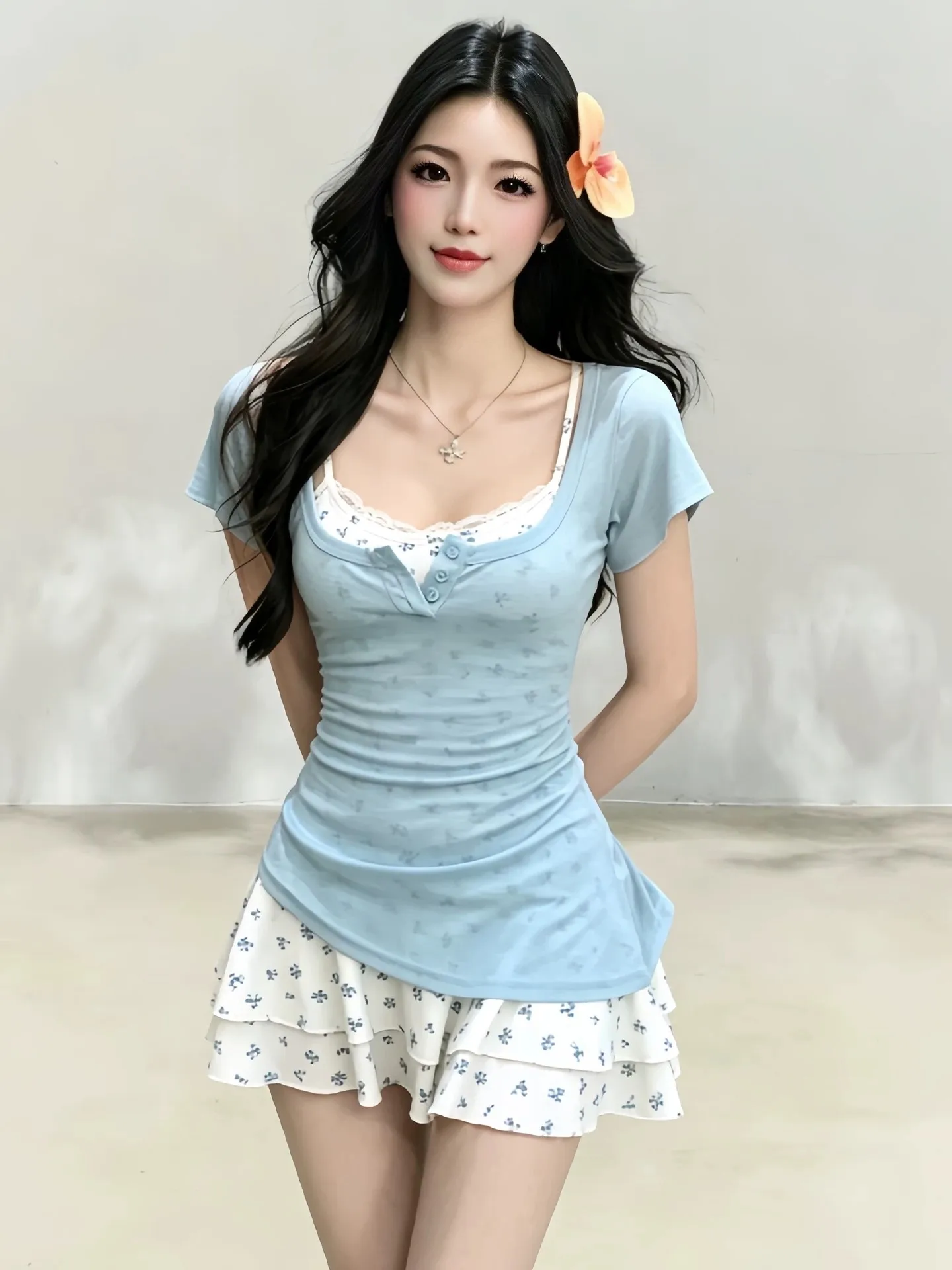 

Elegant Lace Splice Floral Print Halter Dress Gentle Style Unique Beautiful Small Skirt Summer Collection Women's Fashion Dress