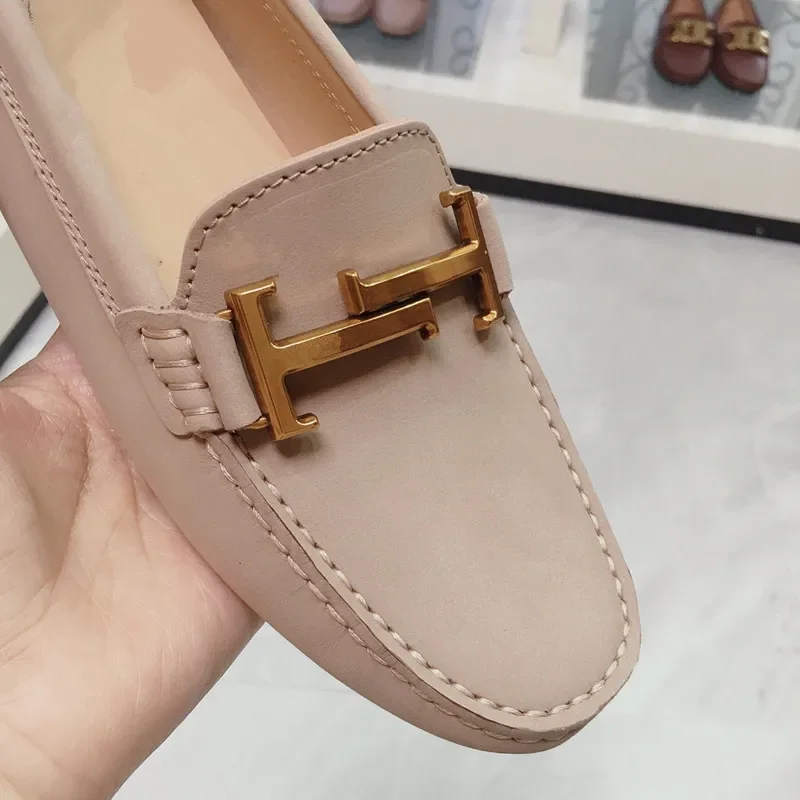 2024 Spring and autumn women's leather casual shoes, flat peas shoes, soft sole driving shoes, Korean version of loafers