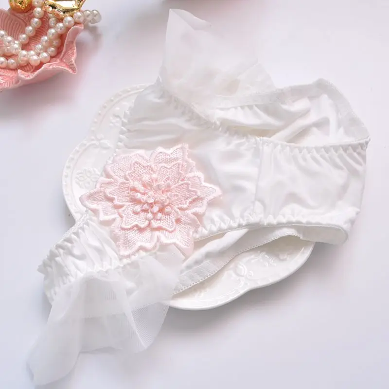 Embroidery Flower Milk Silk Women Underwear High Elasticity Seamless Breathable Cute Lovely Sweety Mesh Panties Breifs