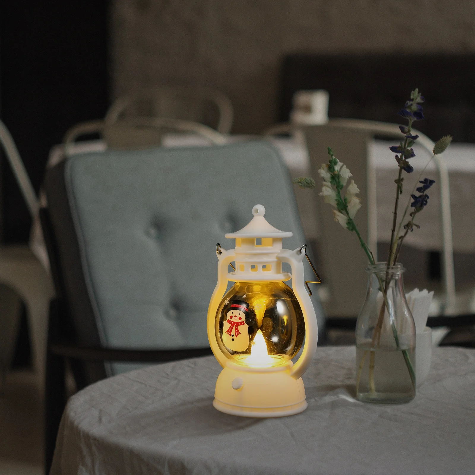 

2pcs Christmas Tree Hanging Ornaments Led Light Decoration Xmas Party Indoor Hanging Lantern Festive Decor Operated