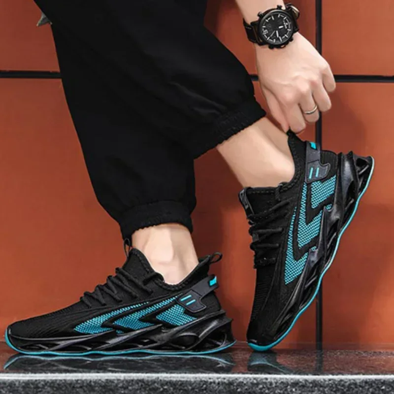 Men Sneakers Breathable Casual Shoes Fashion Outdoor Running Shoe Mesh Flying Weaving Men Shoes Non-Slip Lightweight Tennis Shoe