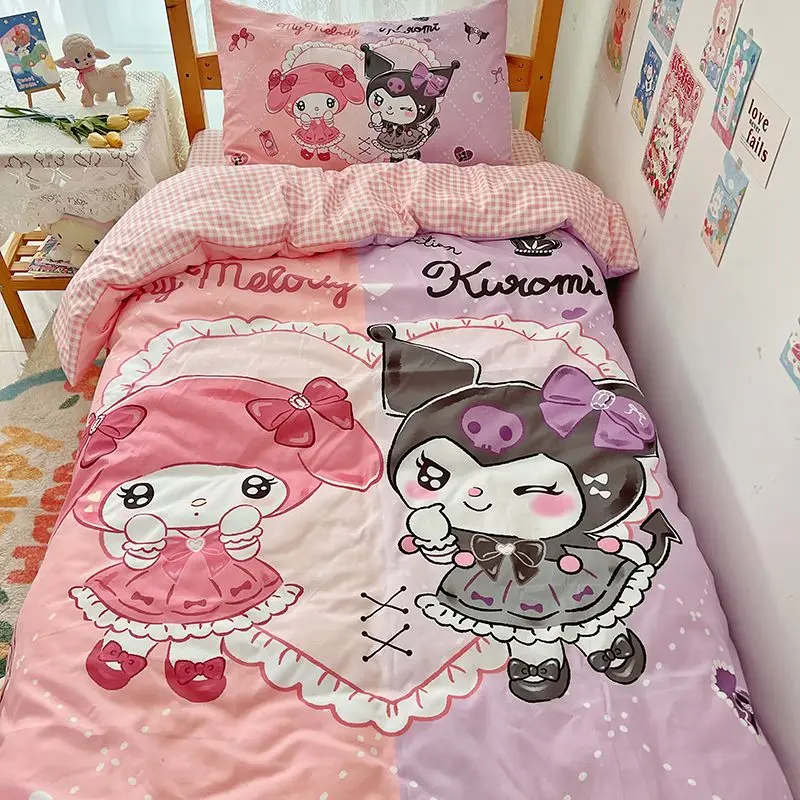 

Kuromi Cinnamoroll Anime Kawaii Sanrio Student Quilt Cover Three-Piece Set Cute Cartoon My Melody Bed Sheet Blanket Girls Toys