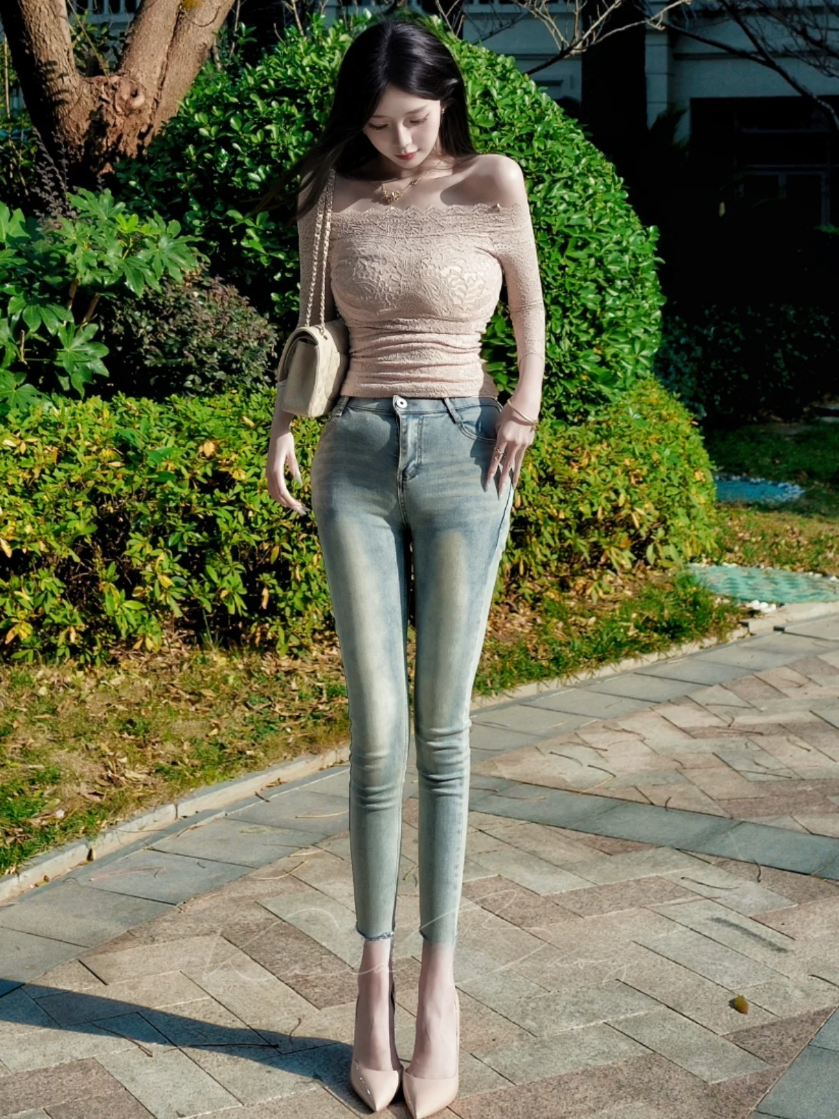 

Женские джинсы-клеш с высокой талией, эффектом подтяжки ягодиц, облегающие, из хлопкового стрейч-денима, в стиле ретро