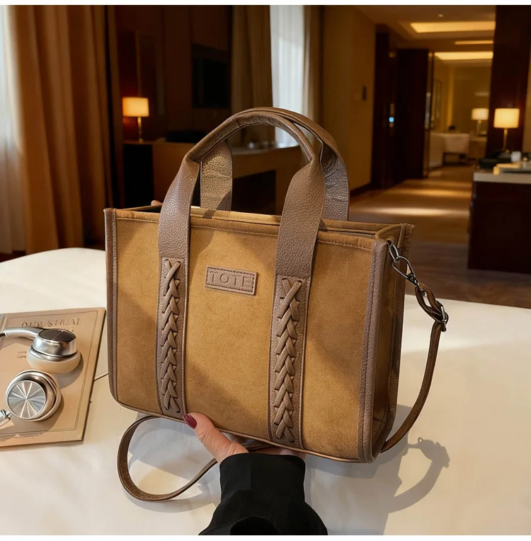 

Women's Stylish Minimalist Small Bag - Trendy Versatile Elegant Fashionable Shoulder Crossbody Bag