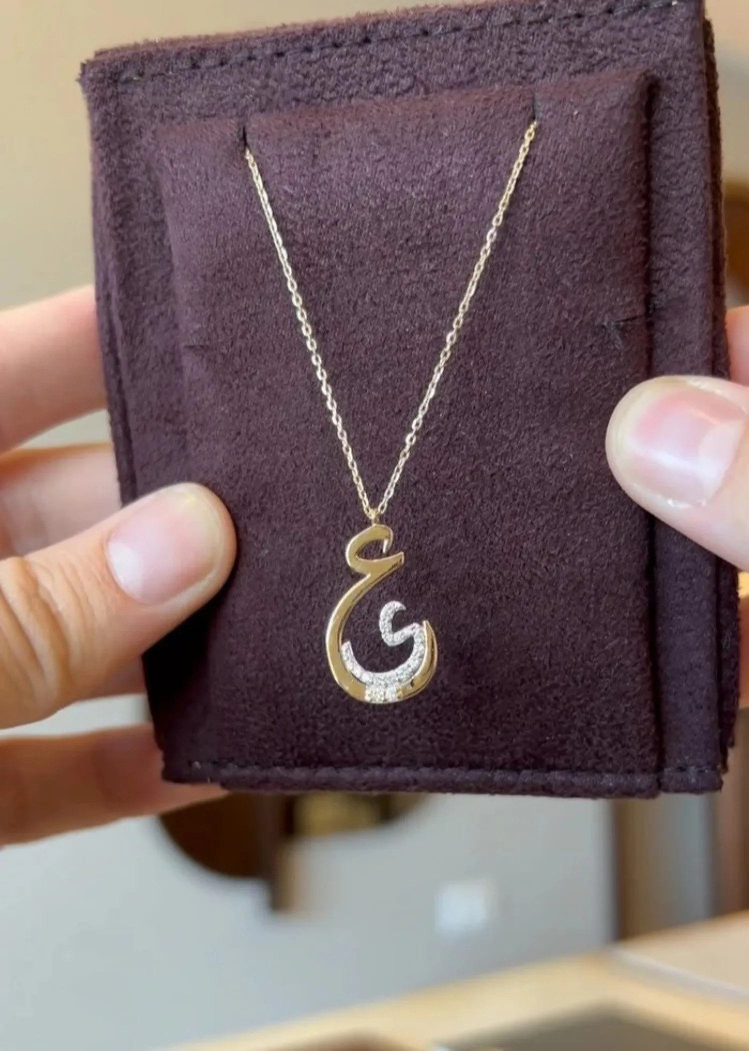 

Exclusive Personalized Arabic Alphabet Pendant Custom Couple Letter Charm Sparkling Pavé Zircon 925 Sterling Silver Gift for Her