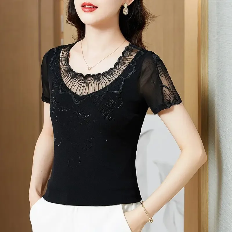 

Elegant Slim Sexy Hollow Embroidery Hot Diamond Women T-Shirt Black Blusas HOT New 2025 Summer Short Sleeved O-Neck Mesh Tops
