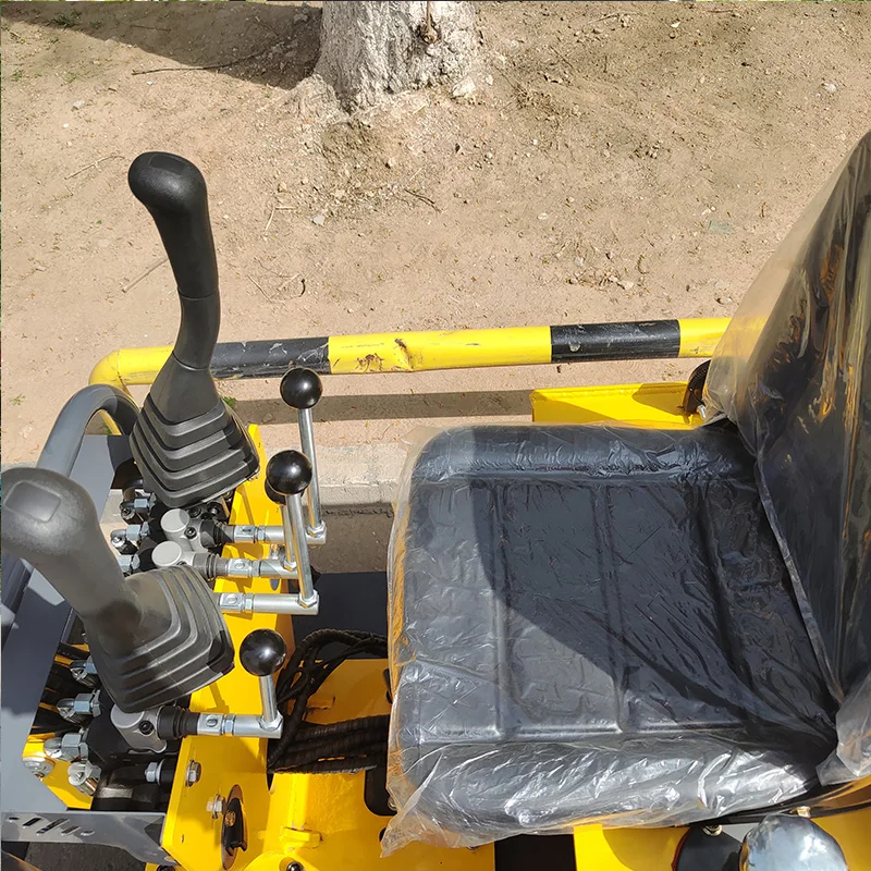 Mini escavatore di fabbrica personalizzato Macchine per escavazione economiche Prezzi cinesi per escavatori cingolati da 0,8 tonnellate