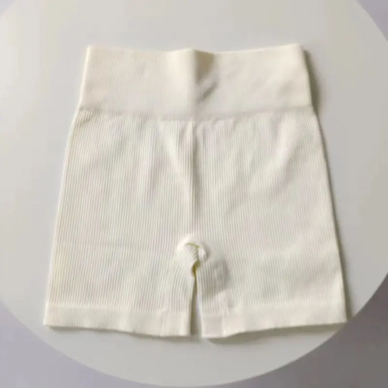 Seamless Knitted Sports Shorts Casual High Waist Push Up Cycling Shorts Fitness Running Tight Hip Lifting Yoga Shorts Sportswear