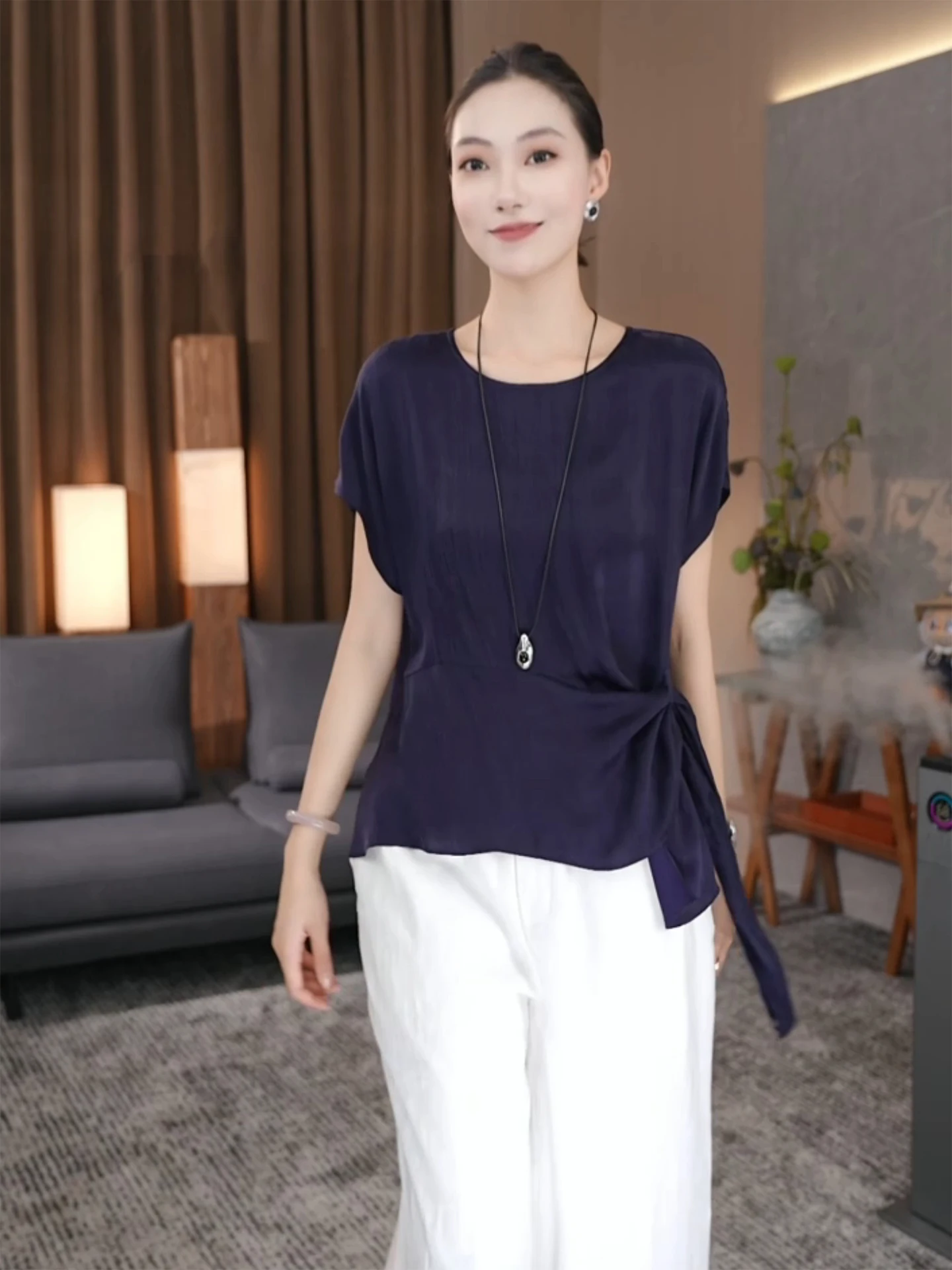 

Модная женская футболка с круглым вырезом, летняя новинка, с коротким рукавом, утягивающий топ с узлом, повседневный однотонный свободный крой, влагоотводящая.